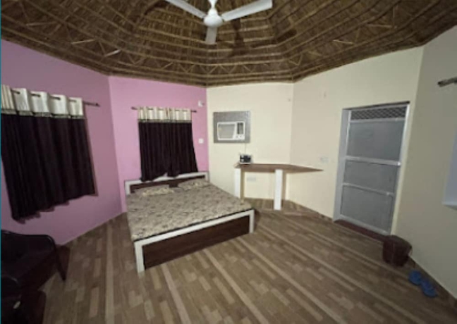 Imagen de la habitación del Hotel Shyam Luxurious Huts and Guest House. Foto 3