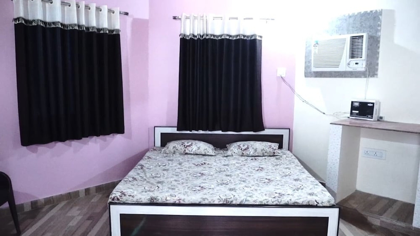 Imagen de la habitación del Hotel Shyam Luxurious Huts and Guest House. Foto 8