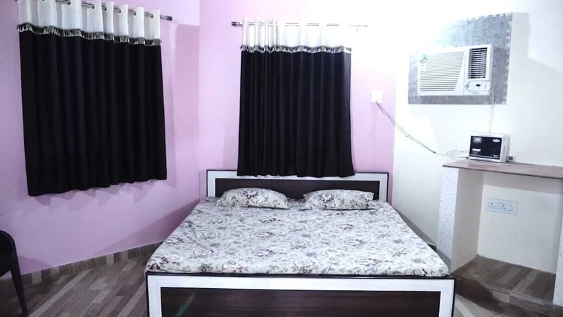 Imagen de la habitación del Hotel Shyam Luxurious Huts and Guest House. Foto 12