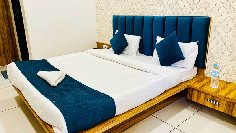 Imagen de la habitación del Hotel Shyam Palace, Sanwer. Foto 4