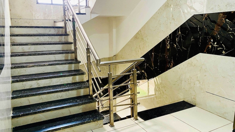Imagen de los interiores del Hotel Shyam Palace, Sanwer. Foto 14