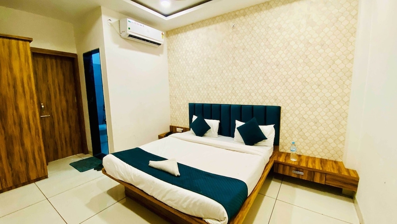 Imagen de la habitación del Hotel Shyam Palace, Sanwer. Foto 8