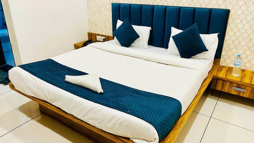 Imagen de la habitación del Hotel Shyam Palace, Sanwer. Foto 10