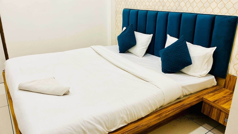 Imagen de la habitación del Hotel Shyam Palace, Sanwer. Foto 12