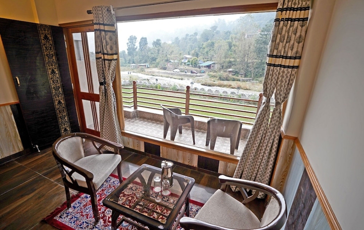 Imagen de los interiores del Hotel Shyamala Solace By shrpl. Foto 11