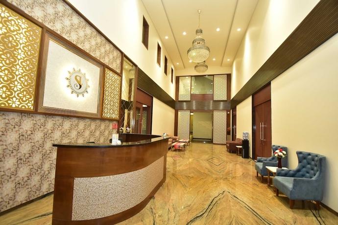Imagen de los interiores del Hotel Shyamleela. Foto 18