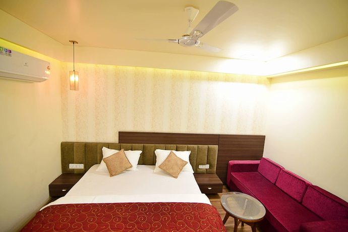 Imagen de la habitación del Hotel Shyampuriya Palace. Foto 13