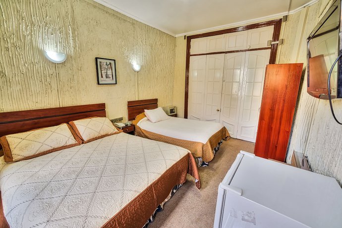 Imagen de la habitación del Hotel Si. Foto 6