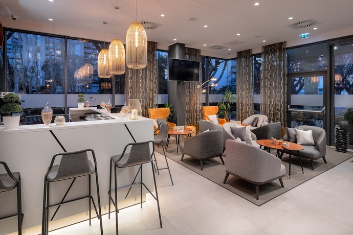 Imagen de los interiores del Hotel Sia. Foto 19