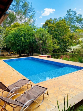 Imagen de la piscina del Hotel S&iacute;tio Rio Gouveia. Foto 16