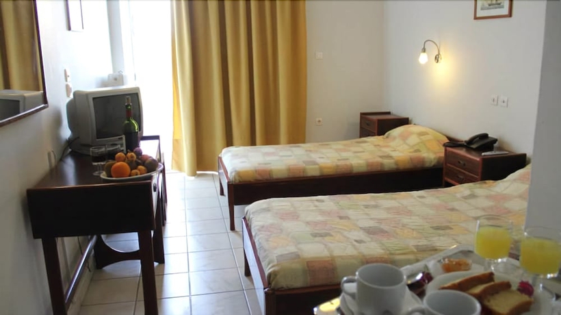 Imagen de la habitación del Hotel Siagas Beach. Foto 13