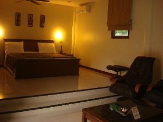 Imagen general del Hotel Siam Court Bang Saray. Foto 3