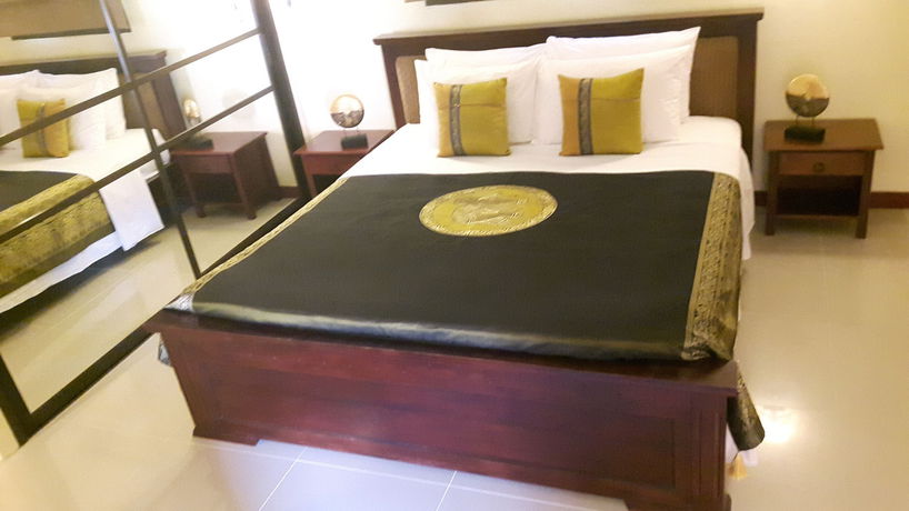 Imagen de la habitación del Hotel Siam Court. Foto 4