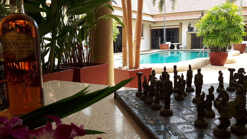 Imagen de los interiores del Hotel Siam Court. Foto 14