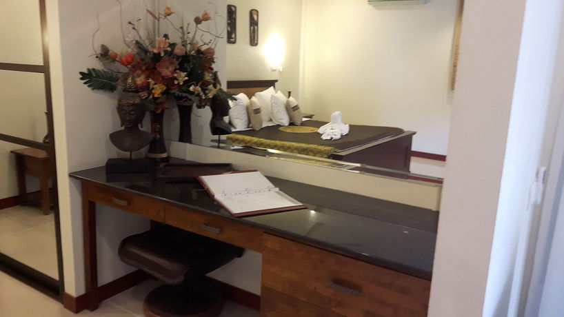 Imagen de la habitación del Hotel Siam Court. Foto 9