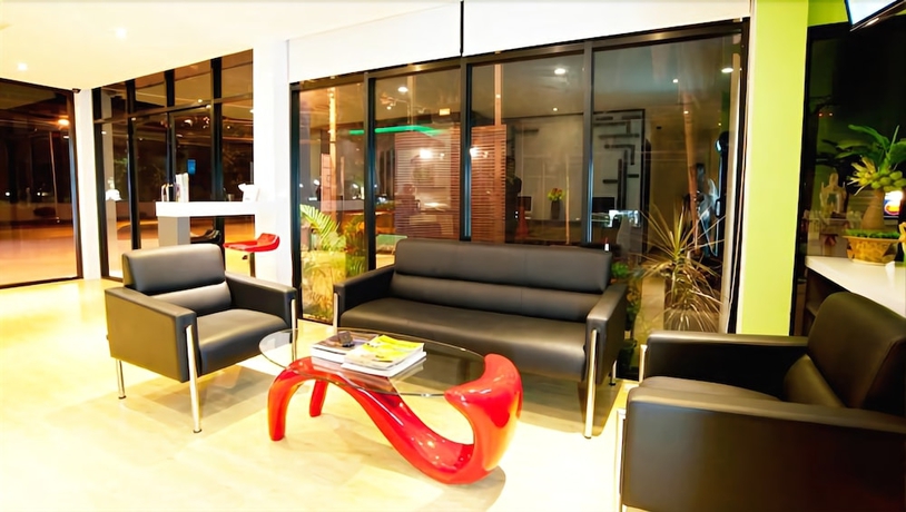 Imagen de los interiores del Hotel Siam Grand. Foto 19