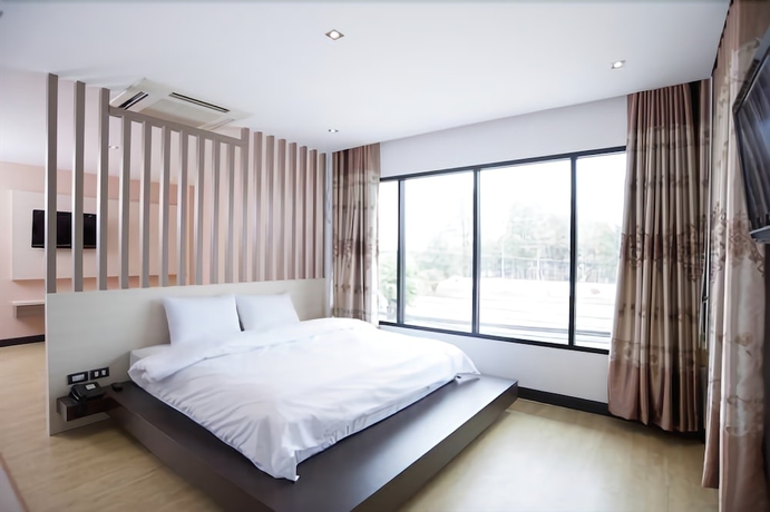 Imagen de la habitación del Hotel Siam Grand. Foto 12