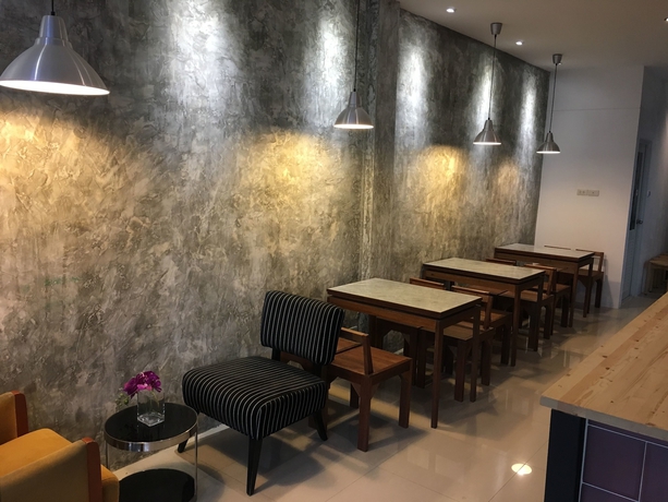 Imagen del bar/restaurante del Hotel Siam Host Ratchadaphisek - Mrt Ladprao. Foto 5