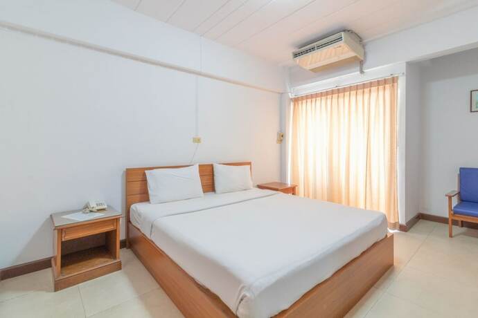 Imagen de la habitación del Hotel Siam Palace. Foto 15