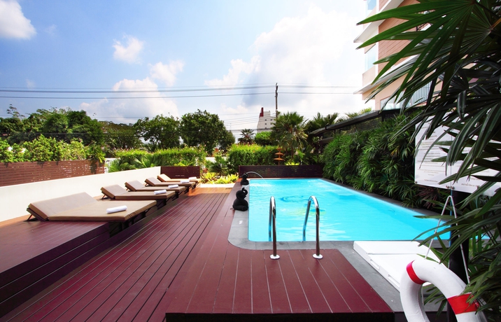 Imagen de la piscina del Hotel Siam Piman. Foto 12