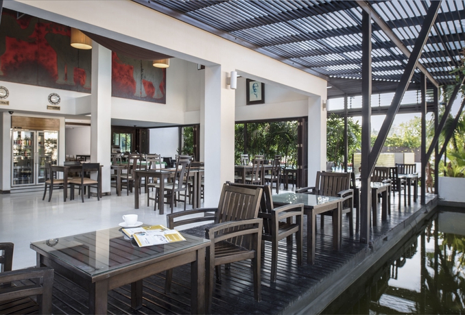Imagen del bar/restaurante del Hotel Siam Piman. Foto 3