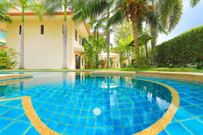 Imagen de la piscina del Hotel Siam Pool Villa Pattaya. Foto 20