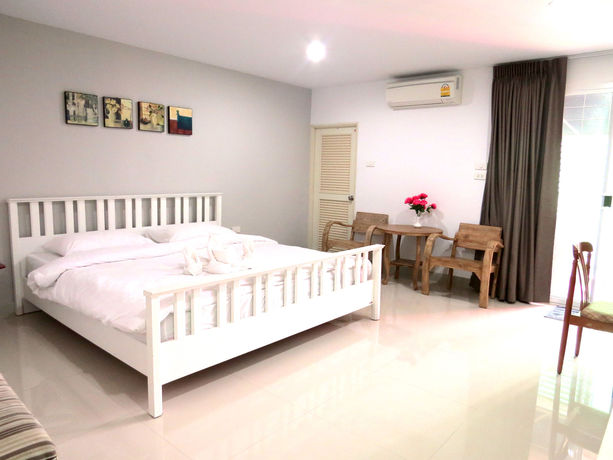 Imagen de la habitación del Hotel Siam Privi. Foto 8