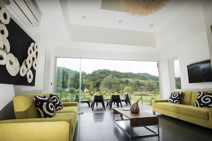 Imagen de la habitación del Hotel Siam Royal View Villas. Foto 13