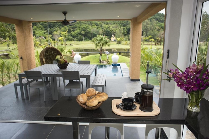 Imagen de la habitación del Hotel Siam Royal View Villas. Foto 18