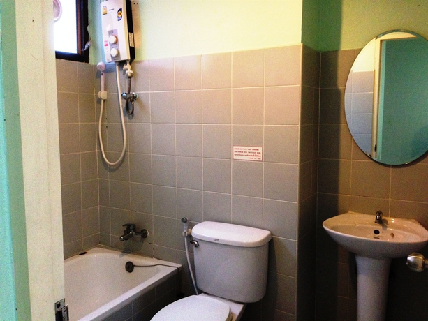 Imagen de la habitación del Hotel Siam Star. Foto 10