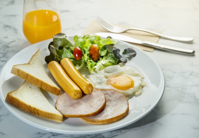 Imagen del bar/restaurante del Hotel Siam Tharadol. Foto 4