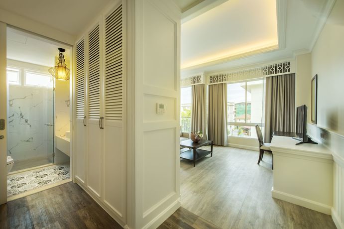 Imagen de la piscina del Hotel Siam Tharadol. Foto 18