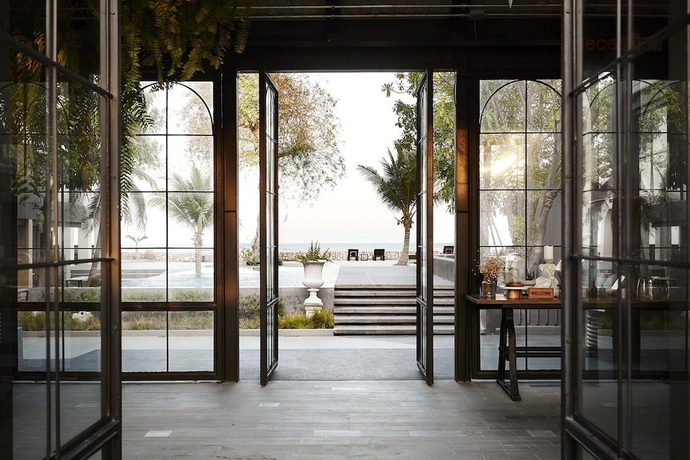 Imagen de los interiores del Hotel Siambeach Resort. Foto 17