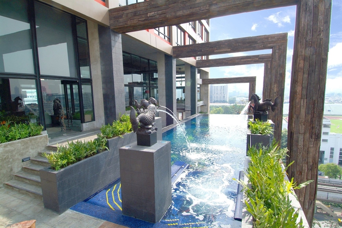 Imagen de la piscina del Hotel Siam@siam Design Bangkok. Foto 15