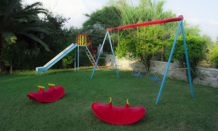 Imagen del bar/restaurante del Hotel Sias Resort. Foto 4