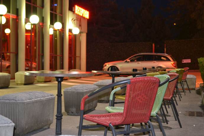 Imagen de la habitación del Hotel Siatel Besançon Chateaufarine. Foto 8