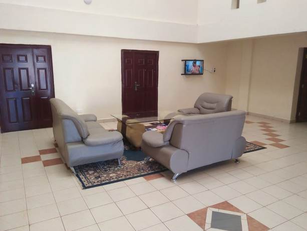 Imagen de los interiores del Hotel Siaya Summit. Foto 16