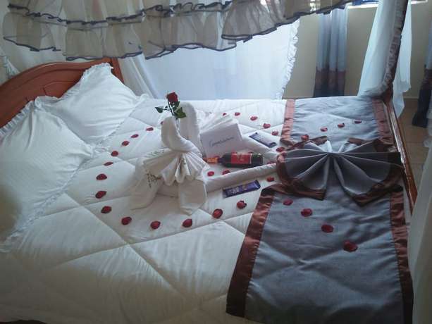 Imagen de la habitación del Hotel Siaya Summit. Foto 9