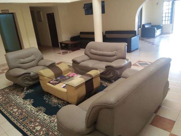 Imagen de los interiores del Hotel Siaya Summit. Foto 17
