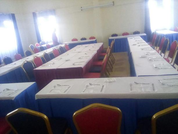 Imagen de los interiores del Hotel Siaya Summit. Foto 18
