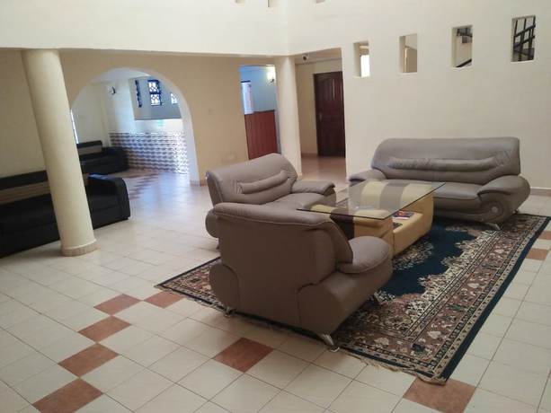 Imagen de los interiores del Hotel Siaya Summit. Foto 19
