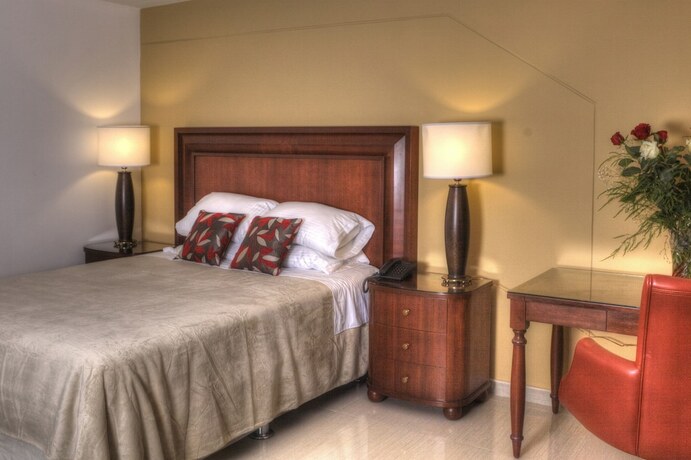 Imagen de la habitación del Hotel Siball. Foto 23