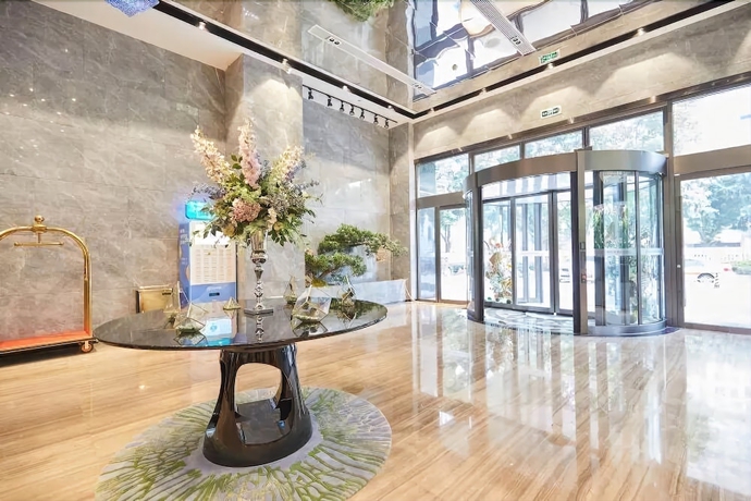 Imagen de los interiores del Hotel Sibeisi International. Foto 17