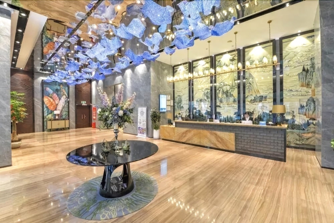 Imagen de los interiores del Hotel Sibeisi International. Foto 18