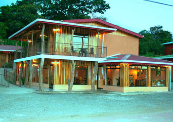 Imagen de los interiores del Hotel Sibu Lodge. Foto 14