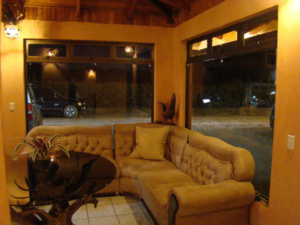 Imagen del bar/restaurante del Hotel Sibu Lodge. Foto 7