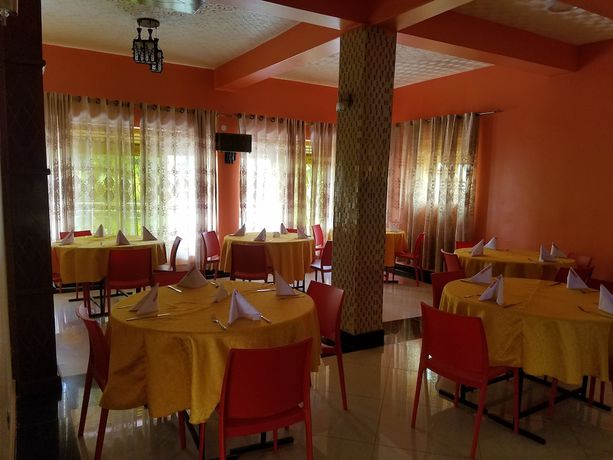 Imagen del bar/restaurante del Hotel Sibyangu Standard. Foto 10