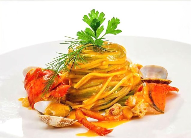 Imagen del bar/restaurante del Hotel Sica. Foto 6