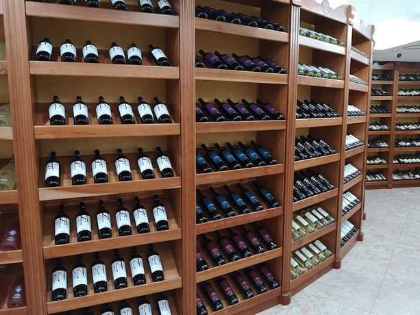 Imagen del bar/restaurante del Hotel Sica. Foto 7