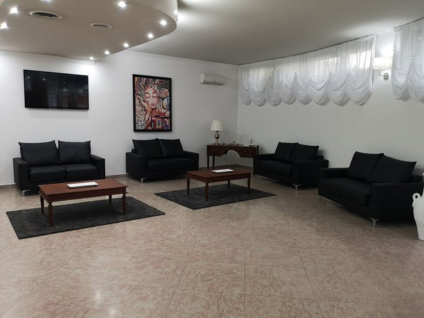 Imagen de los interiores del Hotel Sica. Foto 19